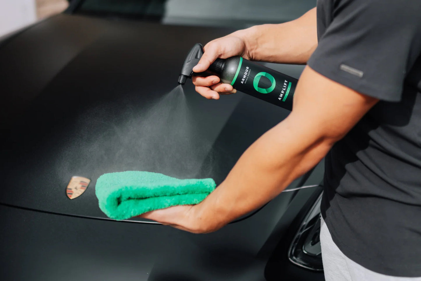 ARMOUR AMPLIFY 473ml - Spray de detalle